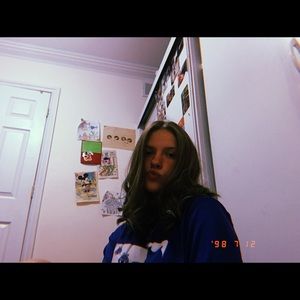 Meet your Posher, Lyndsie